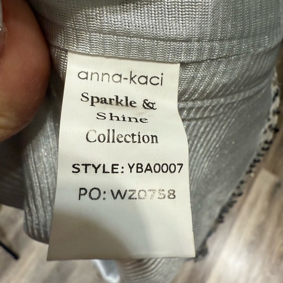 Anna-Kaci Silver Sequin plus size blouse sz:XL - Picture 3 of 6